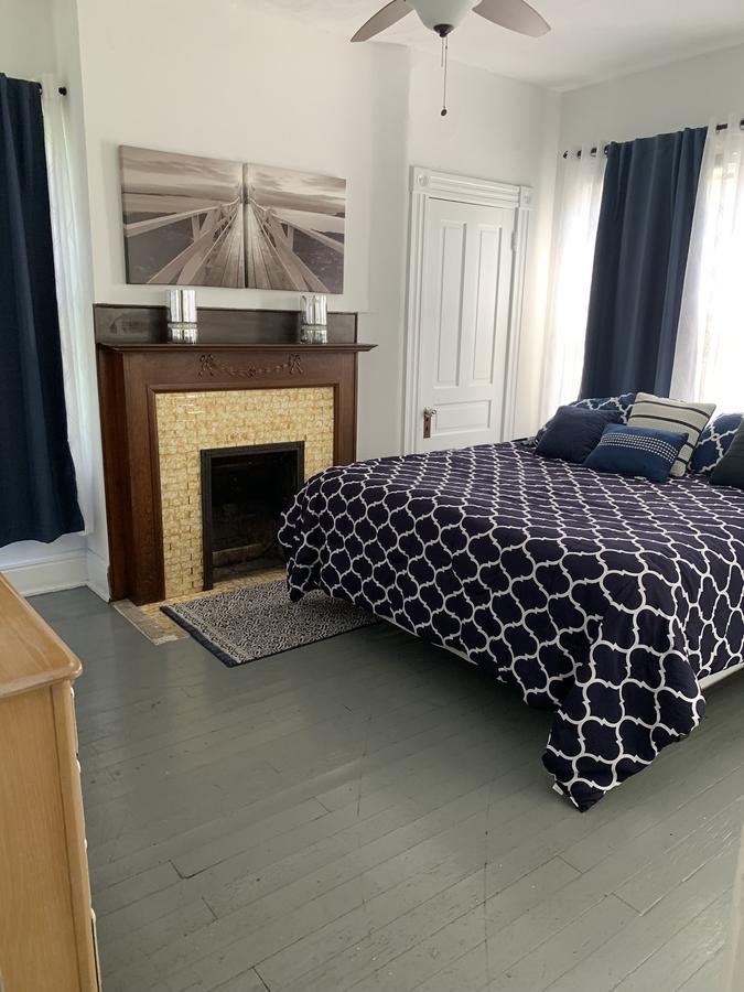 Entire Three Floor Historic Home - thumb 13