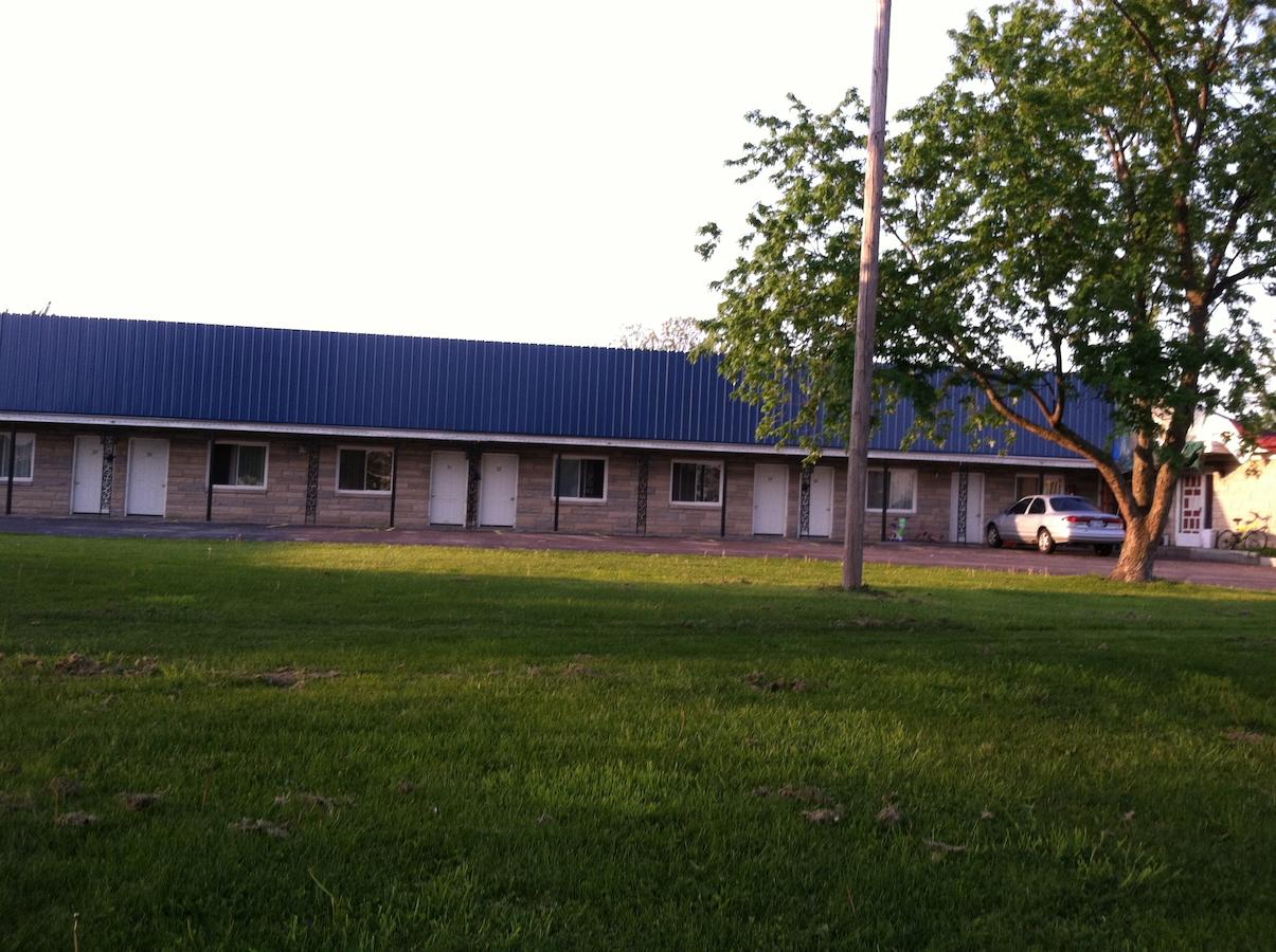 B & J Motel - thumb 6