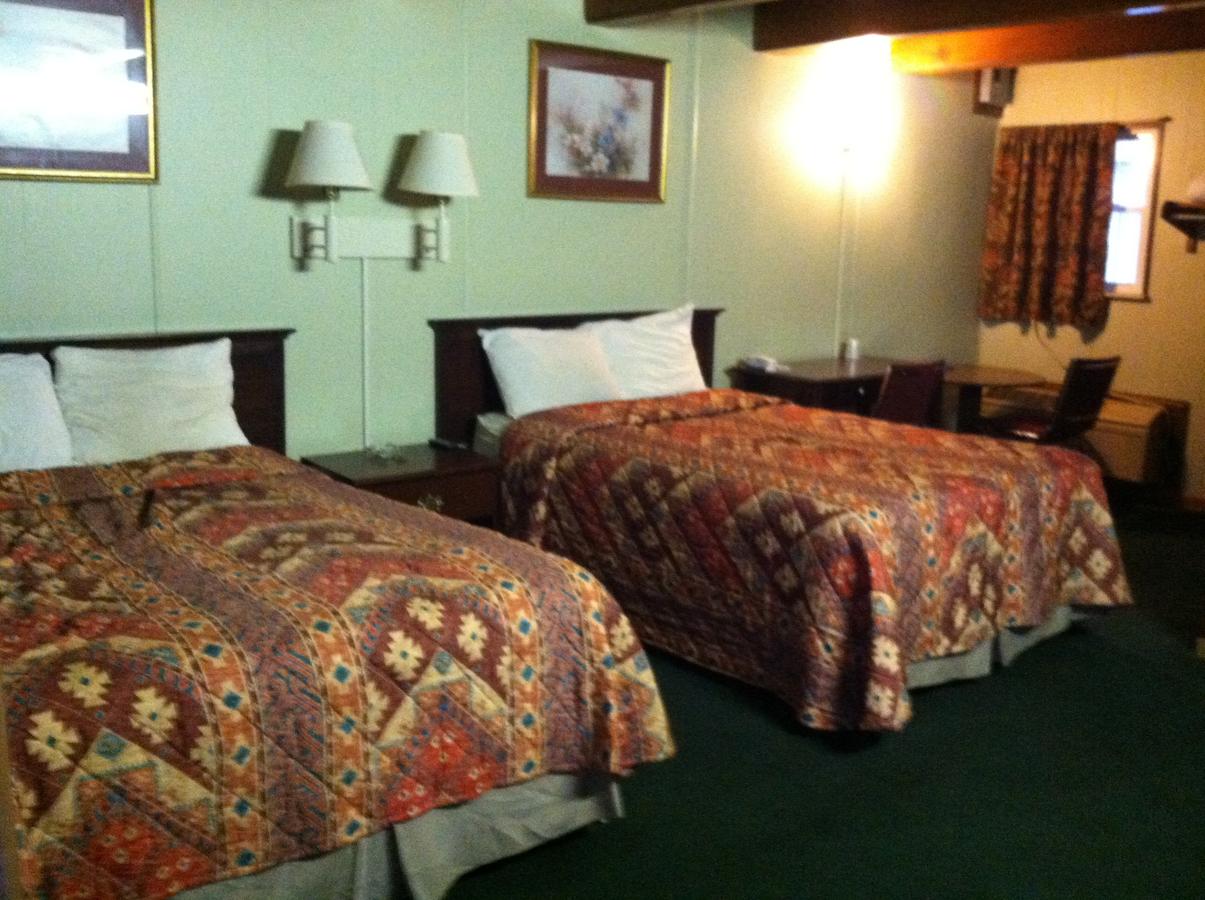 B & J Motel - thumb 11