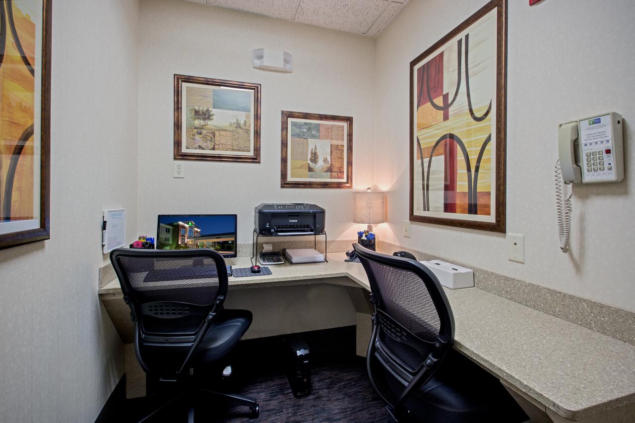 Holiday Inn Express Hotel & Suites Youngstown North-Warren/Niles - thumb 22
