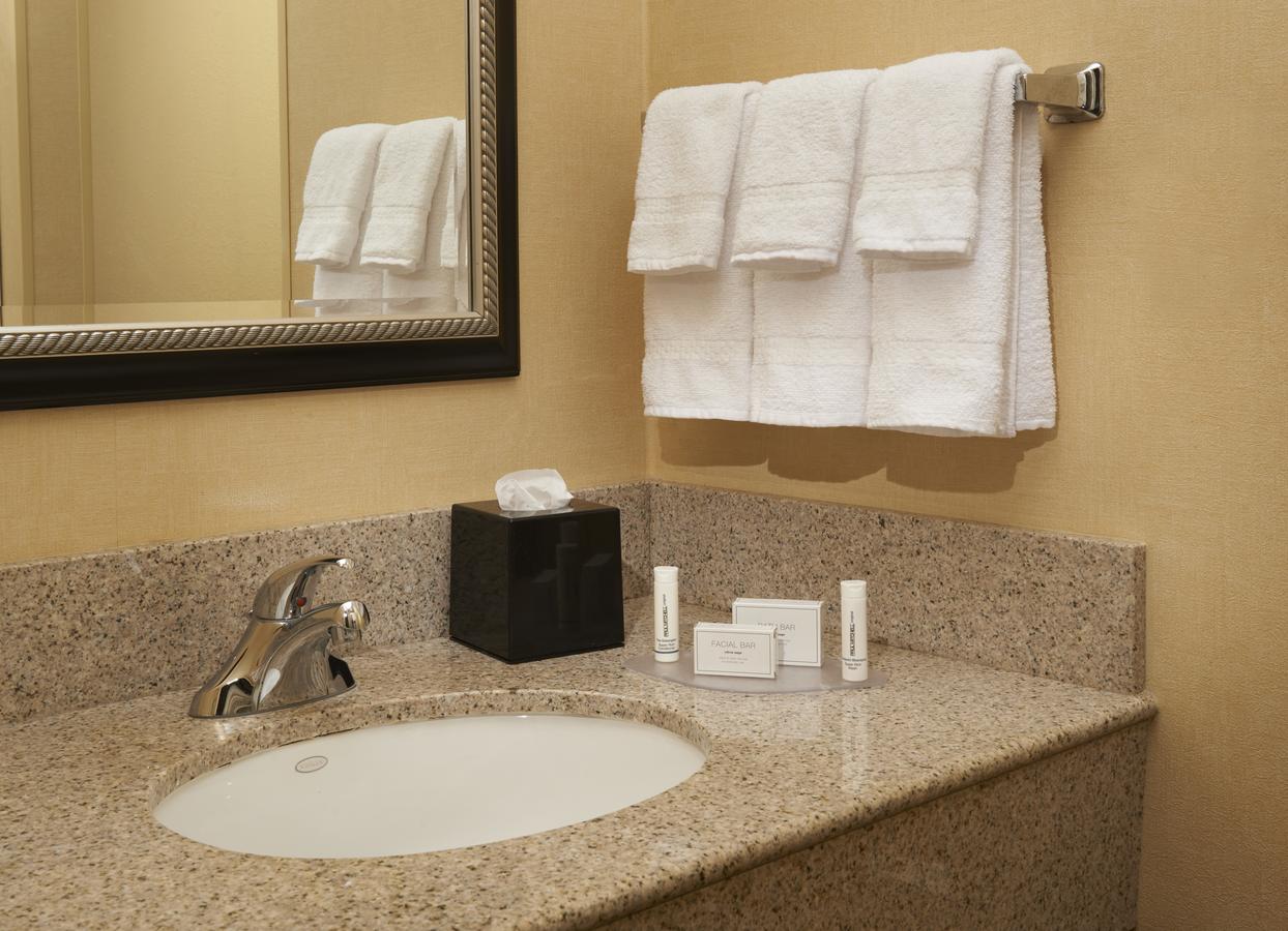 Courtyard Toledo Airport Holland - thumb 23