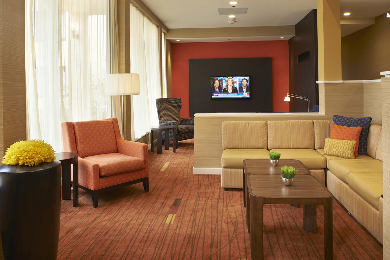 Courtyard Toledo Airport Holland - thumb 5