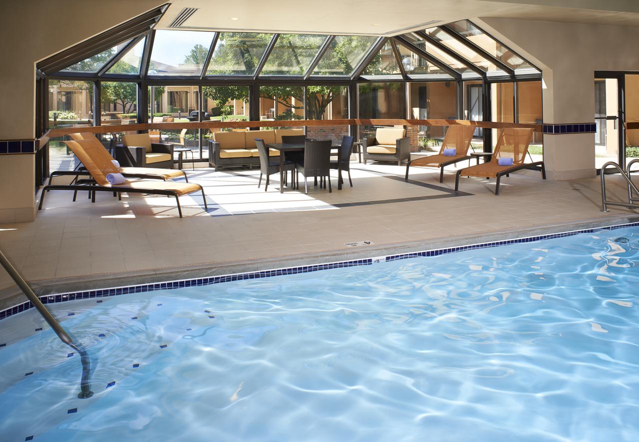 Courtyard Toledo Airport Holland - thumb 2