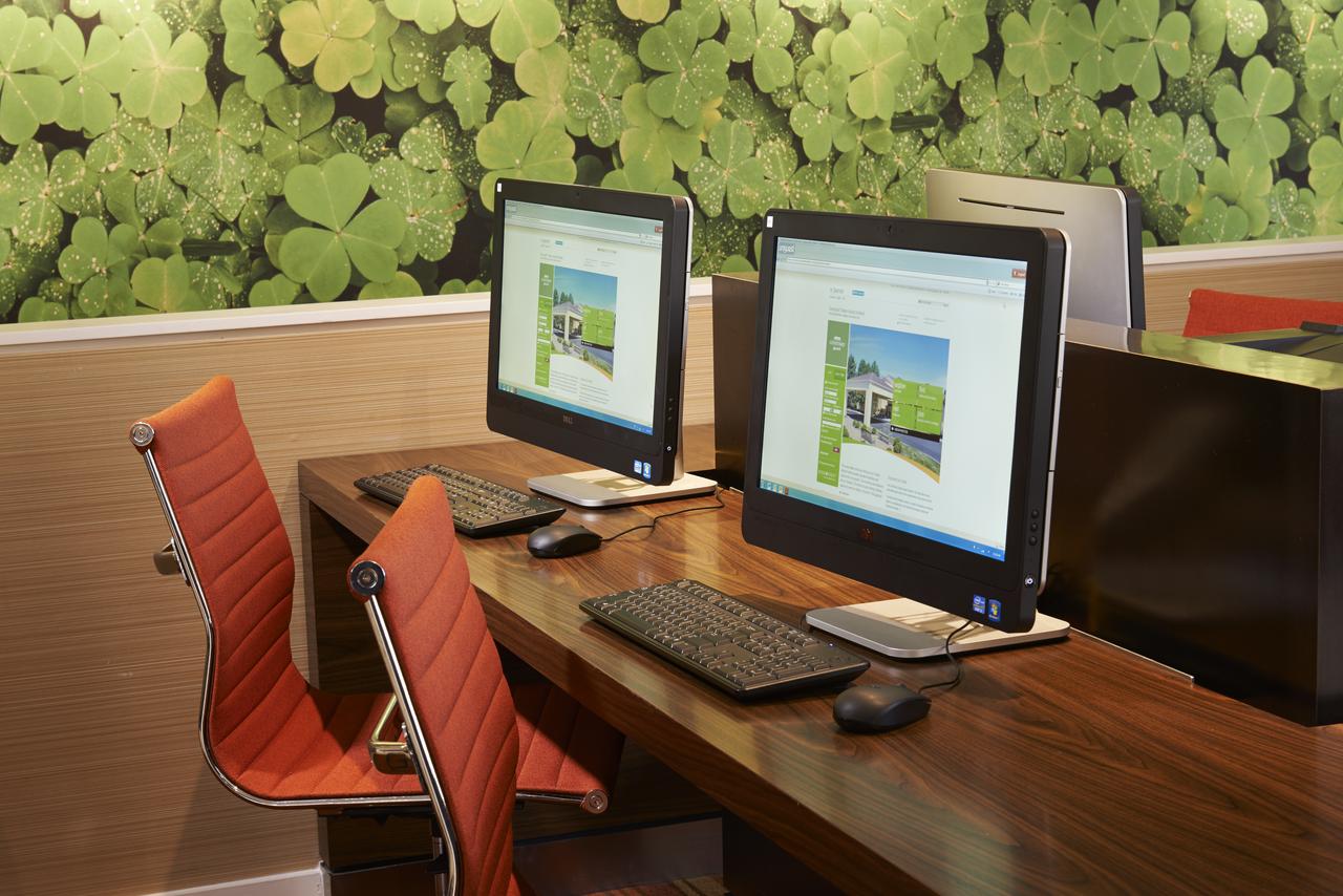 Courtyard Toledo Airport Holland - thumb 11