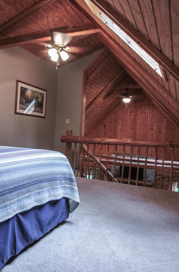 Pine Creek - Hocking Hills Cabin - thumb 31
