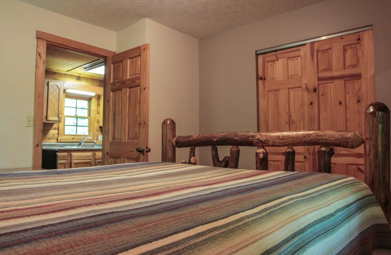 Pine Creek - Hocking Hills Cabin - thumb 22