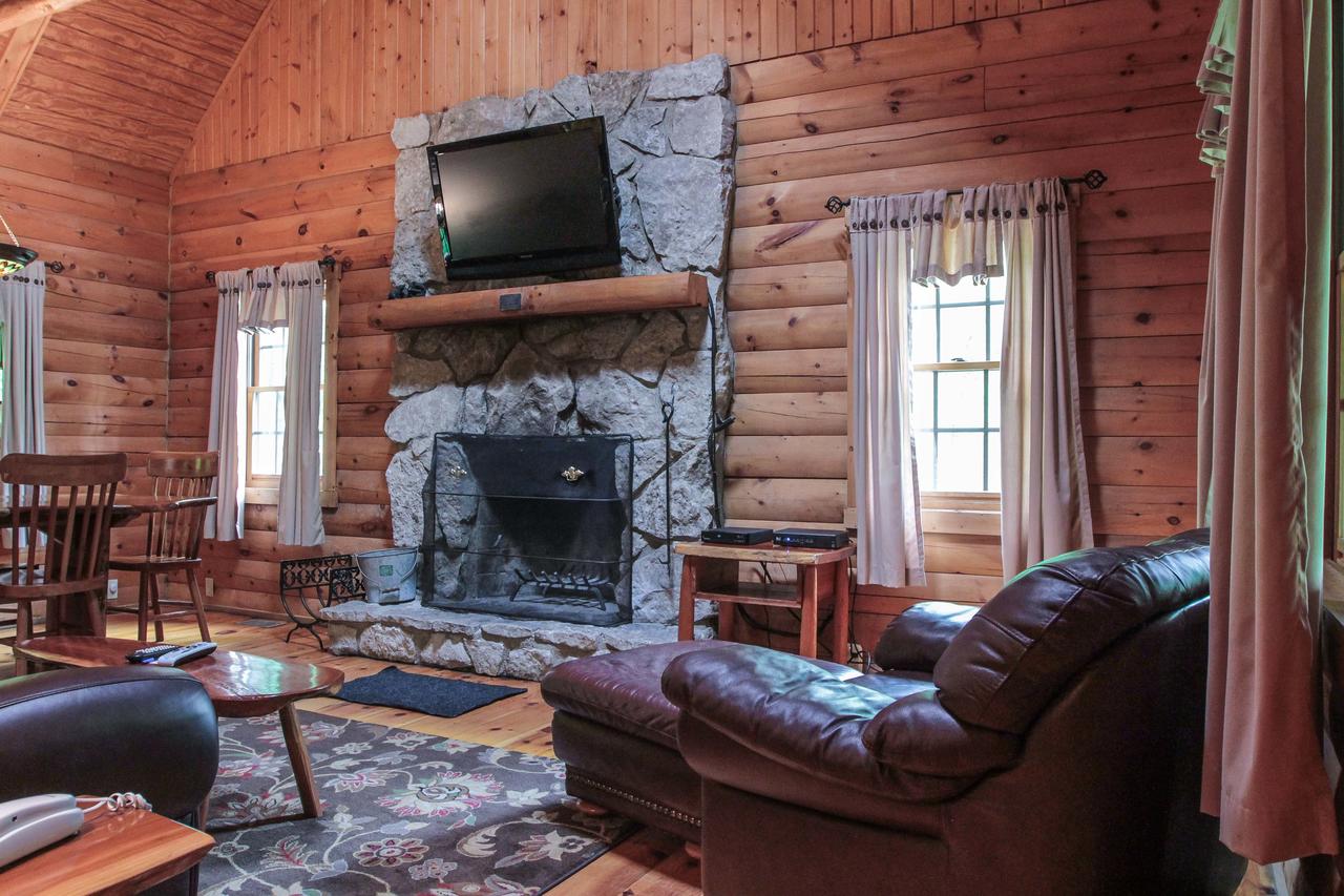 Pine Creek - Hocking Hills Cabin - thumb 7