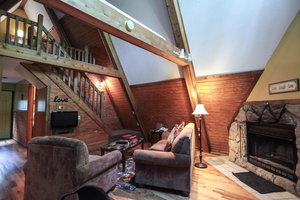 A-Frame #17 - Nature Lovers Hideaway - Hocking Hills Cabin