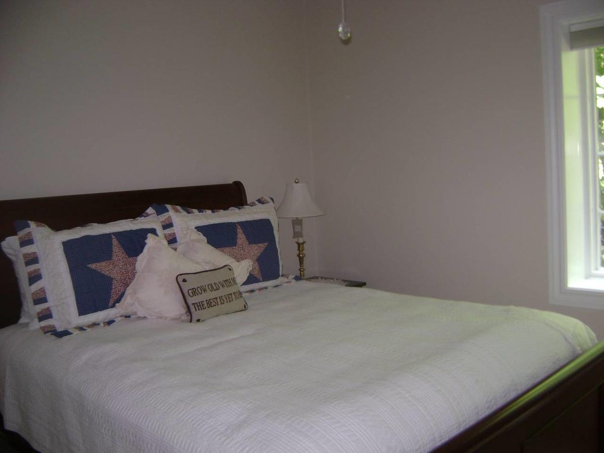 Private 2 BR 2 Bath Apartment With FULL Kitchen, Laundry, Patio - thumb 3