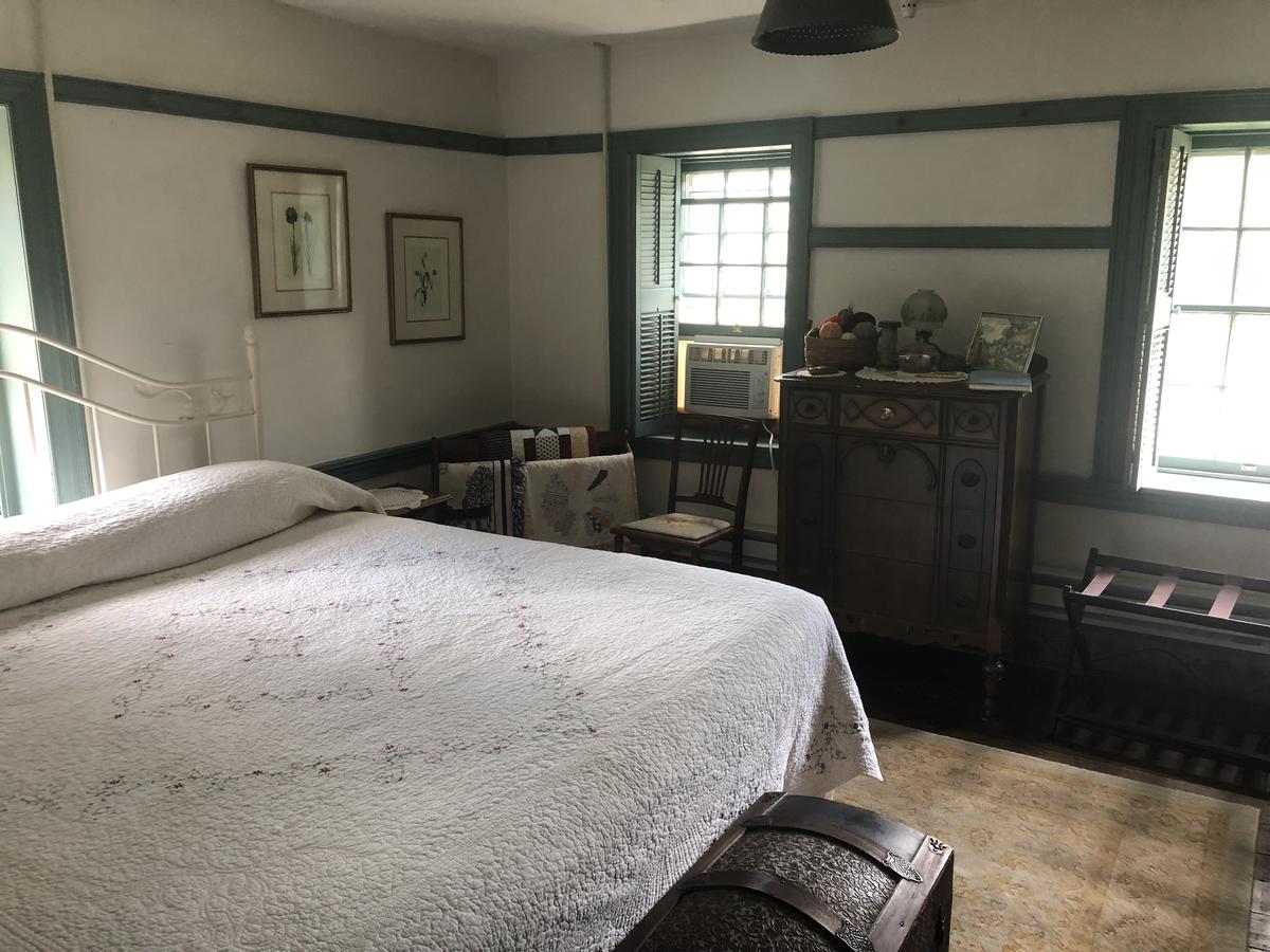 Headley Inn Bed And Breakfast - thumb 4