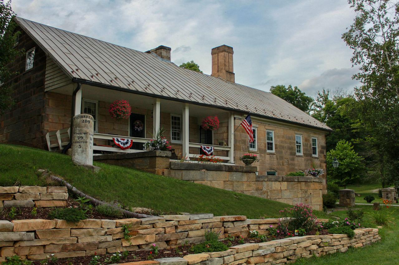 Headley Inn Bed And Breakfast - thumb 9