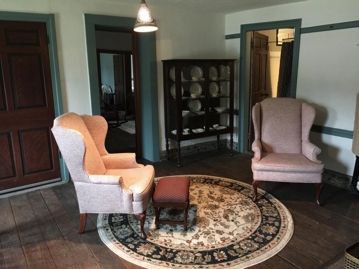 Headley Inn Bed And Breakfast - thumb 11