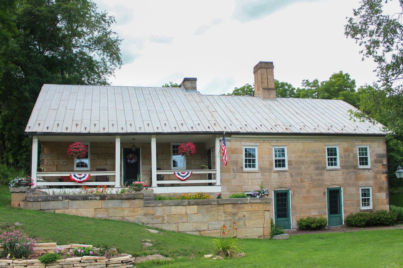 Headley Inn Bed And Breakfast - thumb 10