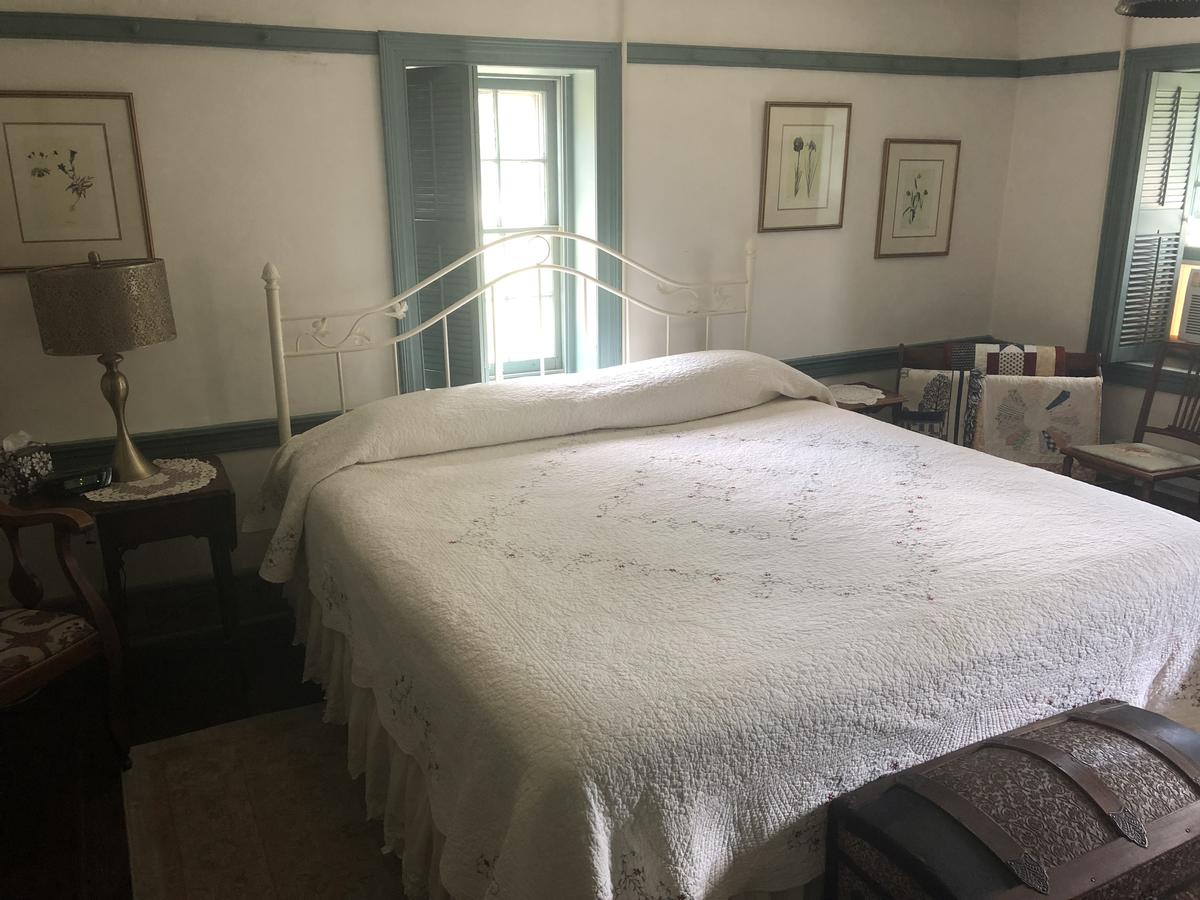 Headley Inn Bed And Breakfast - thumb 3