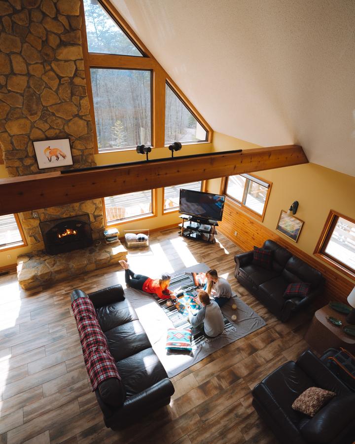 Fireside Lodge - Hocking Hills Home - thumb 4