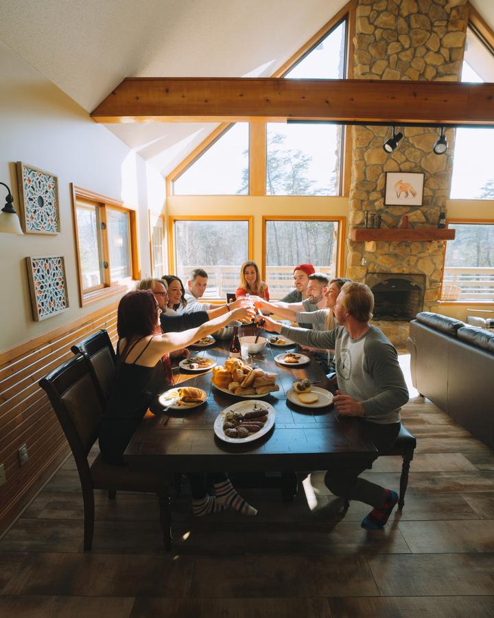 Fireside Lodge - Hocking Hills Home - thumb 7