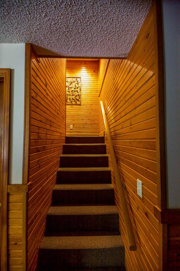 Fireside Lodge - Hocking Hills Home - thumb 2