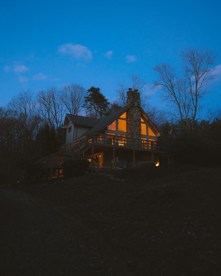Fireside Lodge - Hocking Hills Home - thumb 10