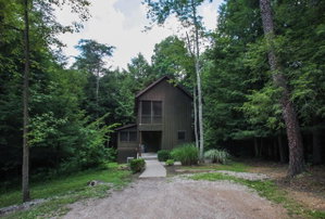 Romance In The Ravine - Hocking Hills Cabin