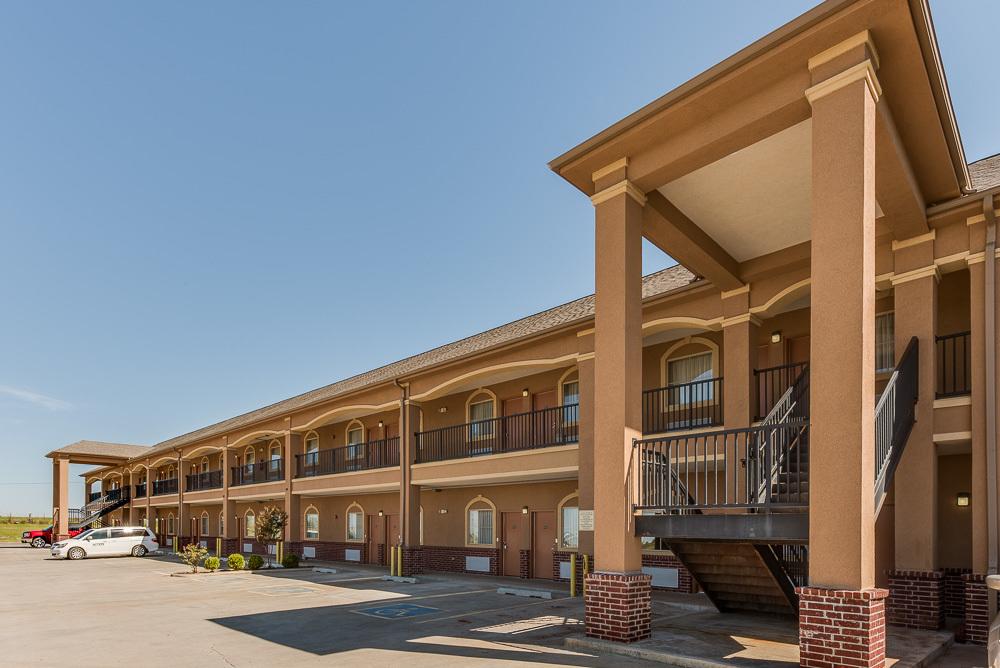 Executive Inn & Suites Cushing - thumb 9
