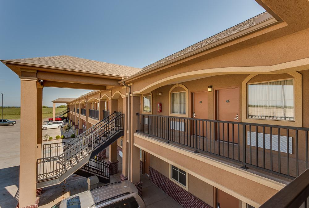 Executive Inn & Suites Cushing - thumb 7