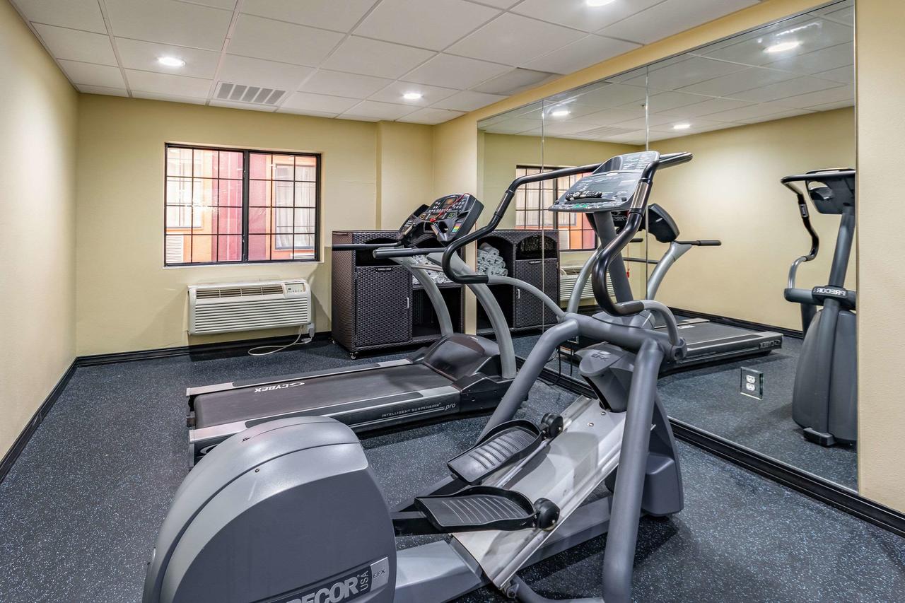 Quality Suites I-44 - thumb 11