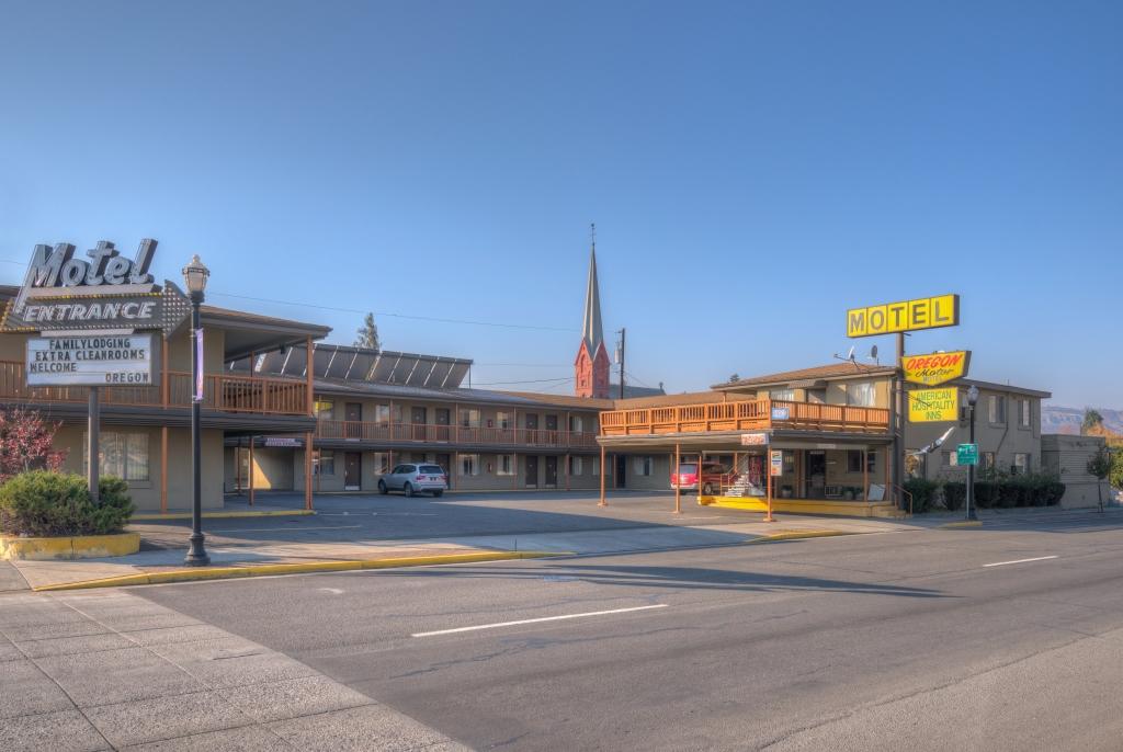 Oregon Motor Motel - thumb 1