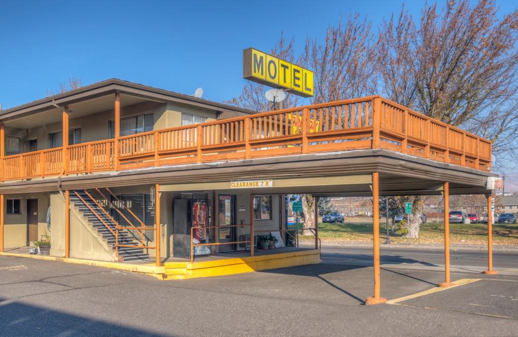 Oregon Motor Motel - thumb 2