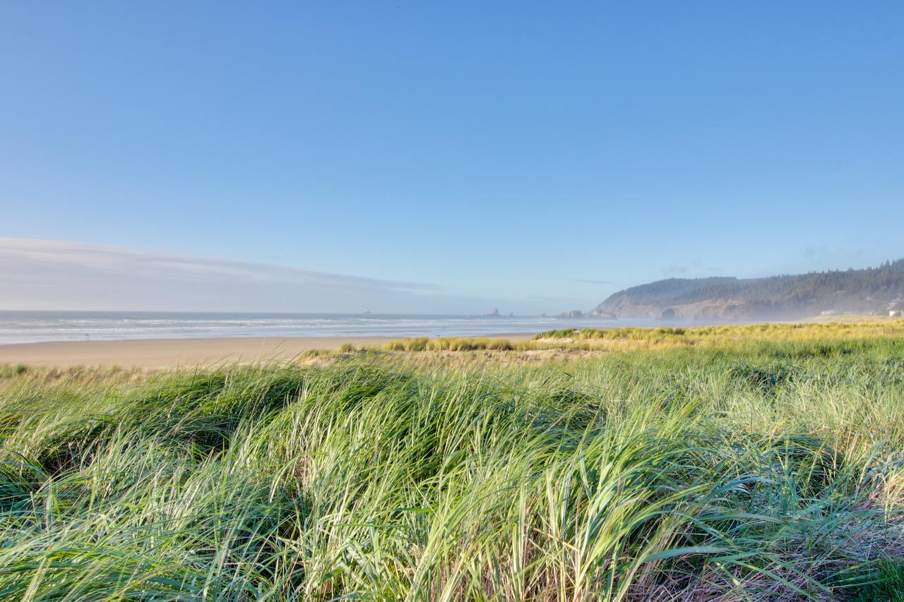 Beaches Inn | Pirates Cove Cabana 8 - thumb 0