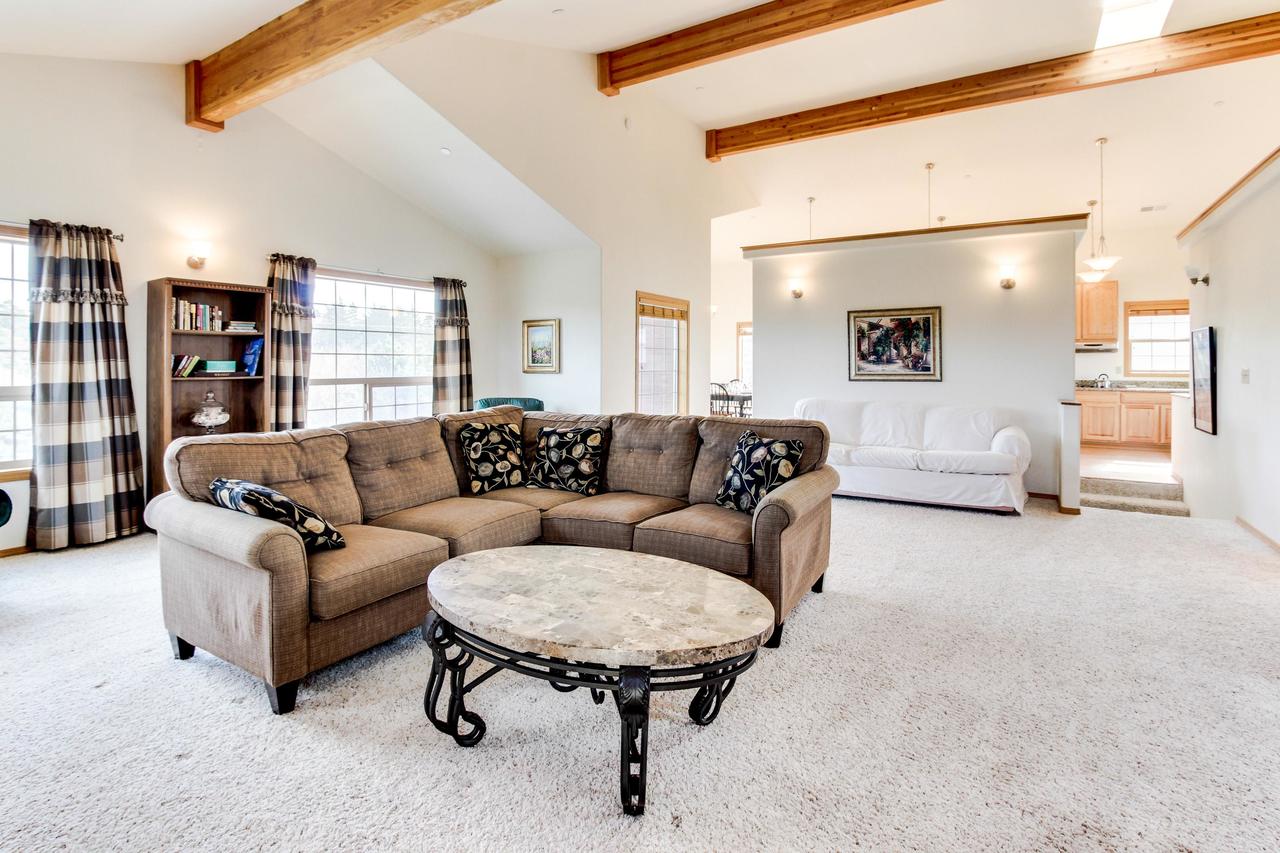 A Beach Loop Getaway - thumb 5