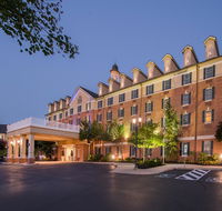 Holiday Inn Express State College at Williamsburg Square - Accommodation Ohio