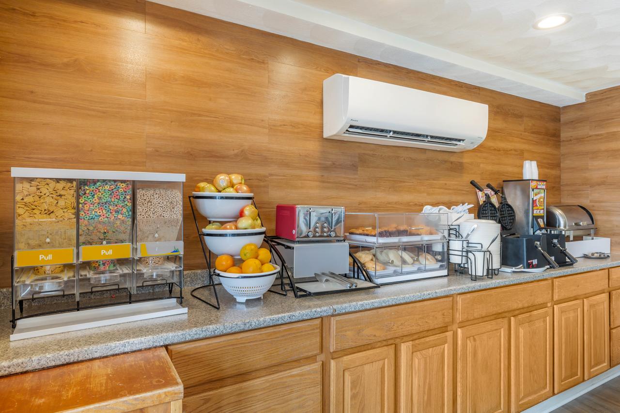 Atlantic Beach Hotel And Suites - thumb 21