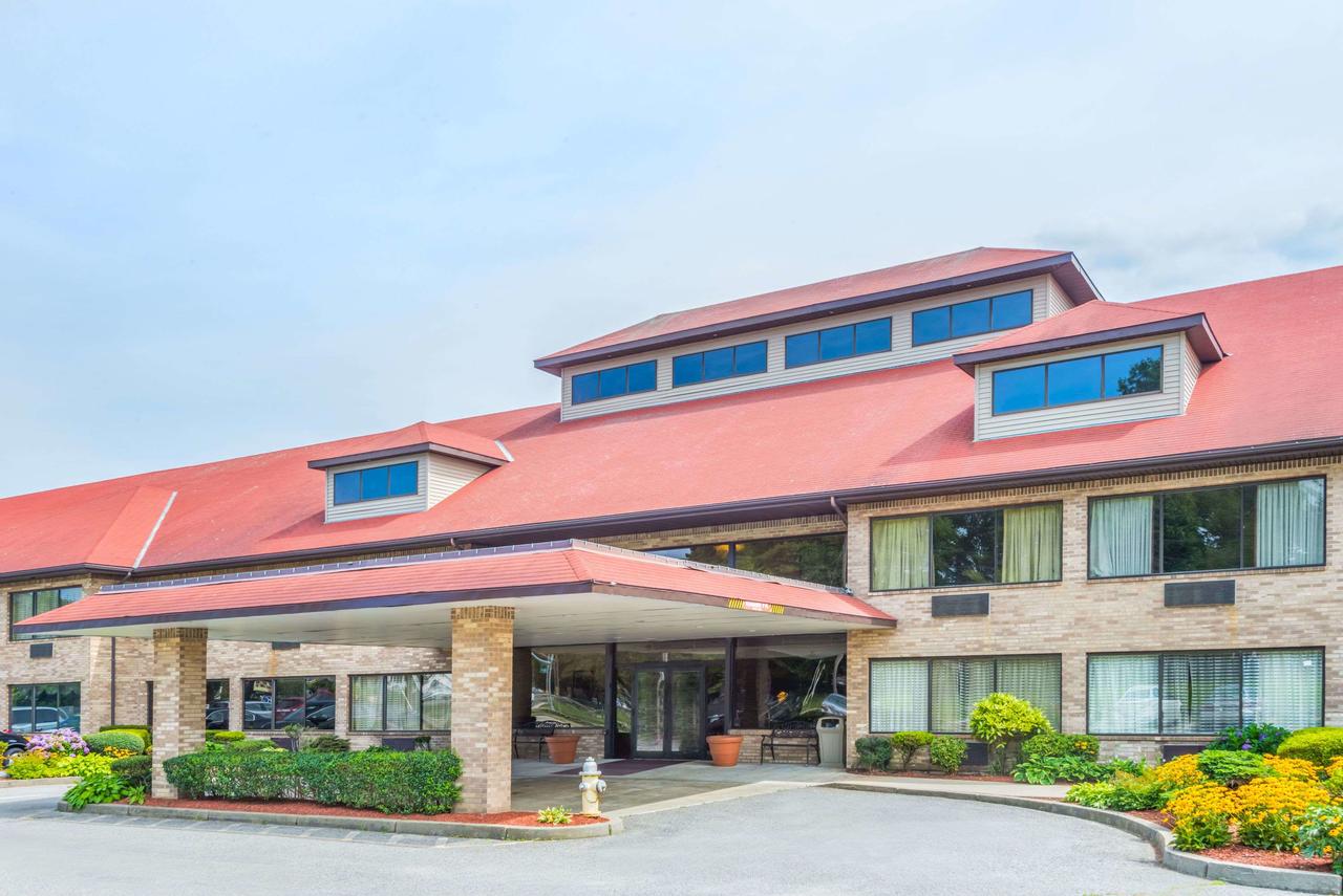 Ramada By Wyndham Middletown Newport Area - thumb 1