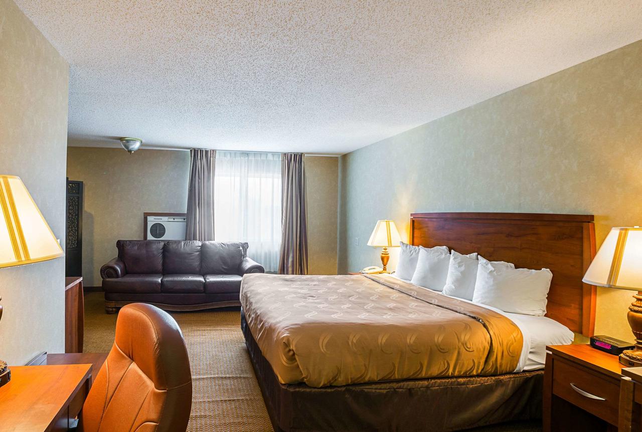 Quality Inn Mitchell - thumb 16