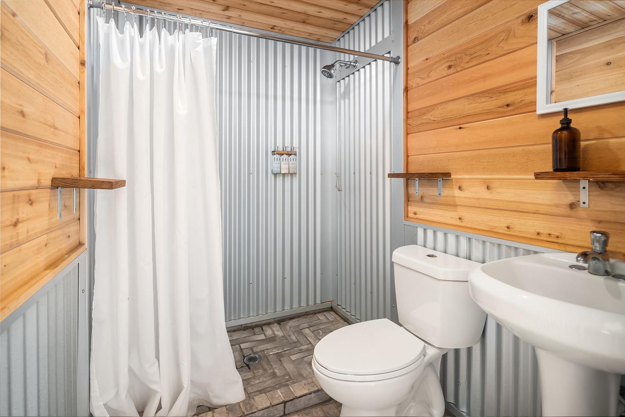 Under Canvas Mount Rushmore - thumb 1