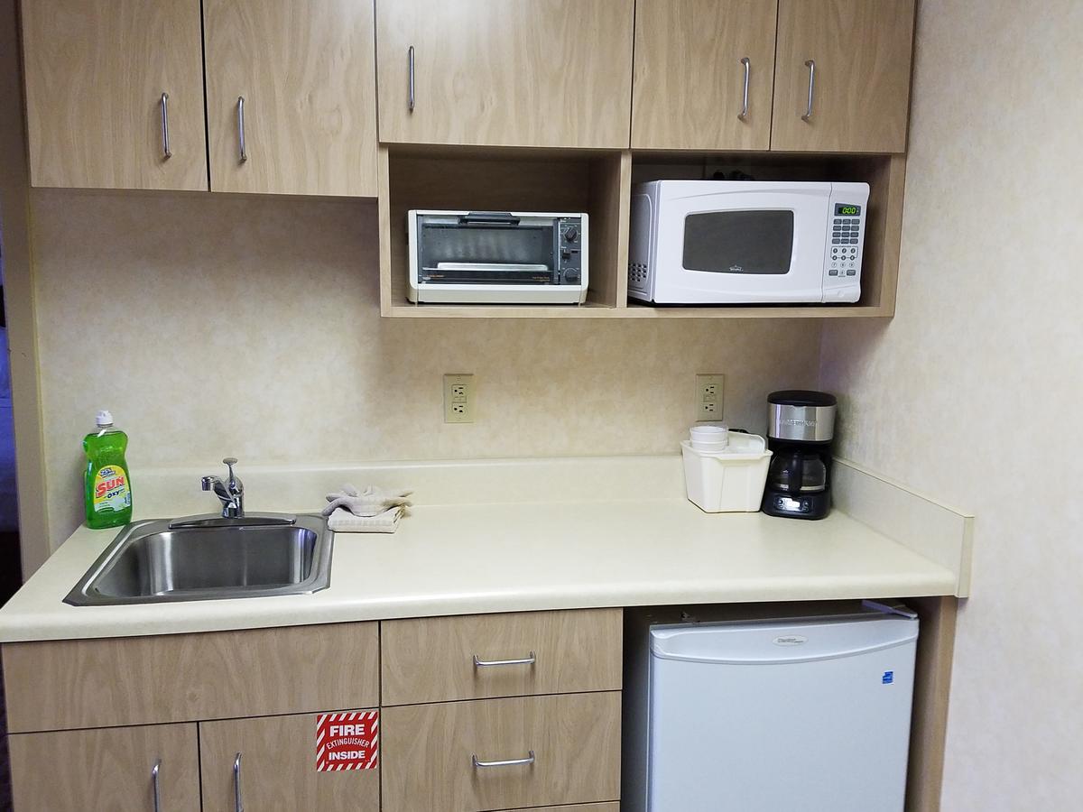 Park Tower Inn - thumb 7