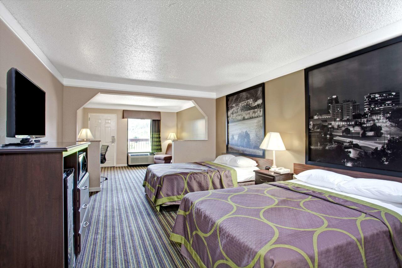 Super 8 By Wyndham Knoxville East - thumb 22