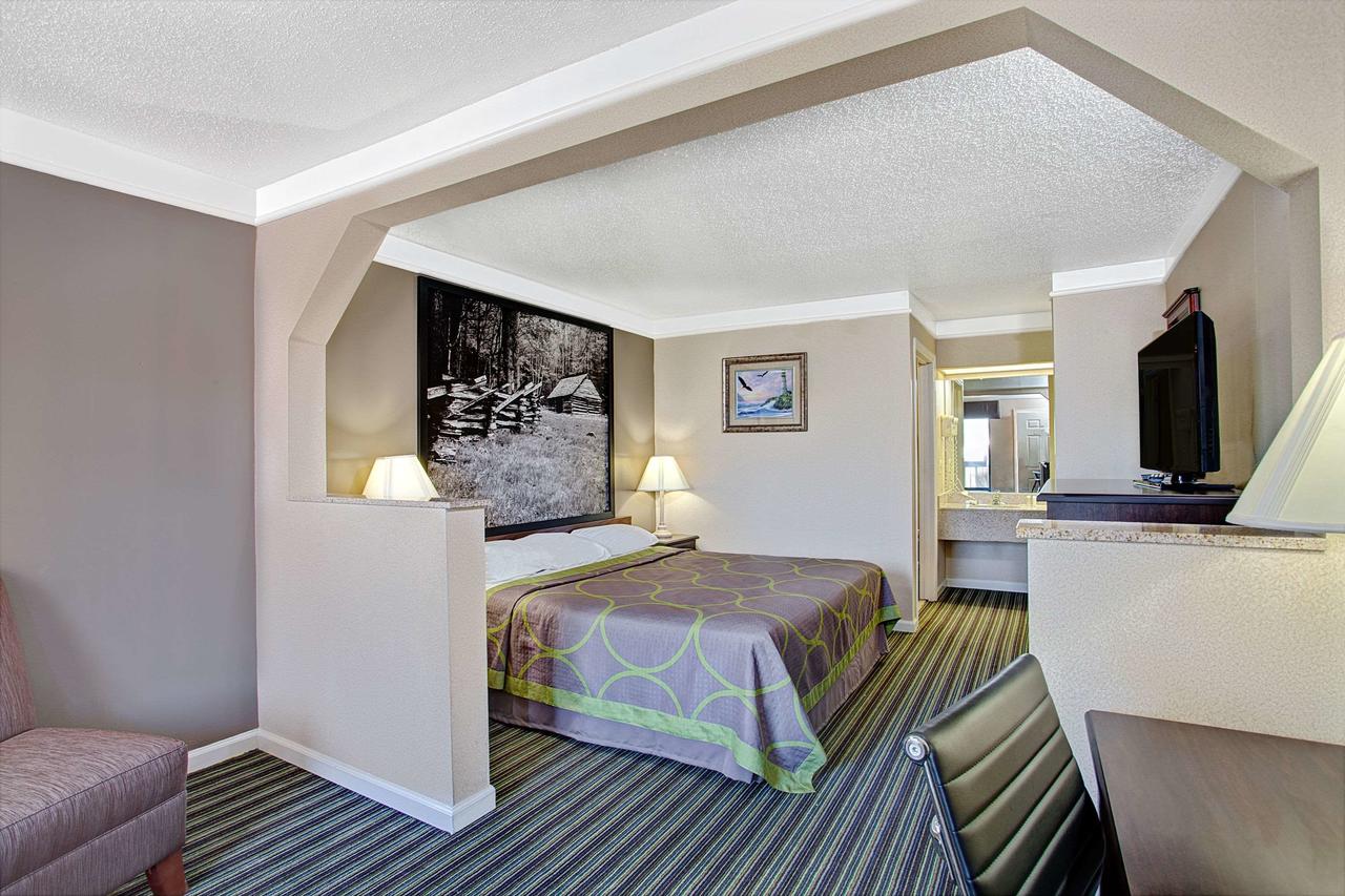 Super 8 By Wyndham Knoxville East - thumb 15