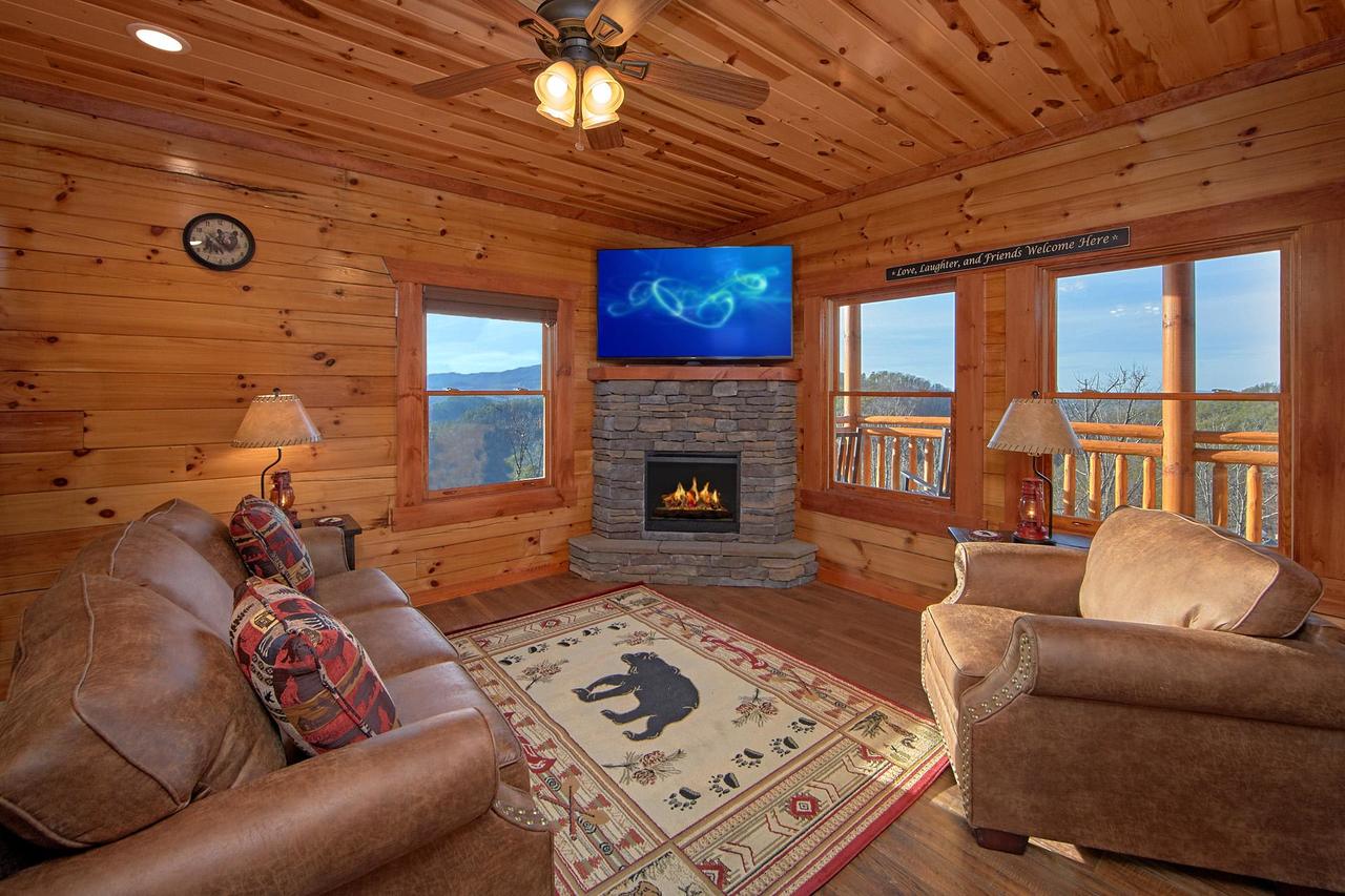 Top Of The World Pool Lodge - thumb 11