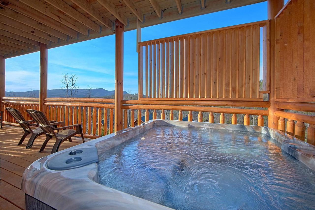 Top Of The World Pool Lodge - thumb 3