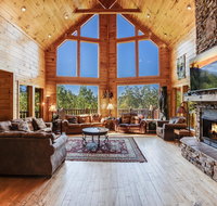 Big Bear Lodge 5 Bedrooms View Hot Tub Privacy Jacuzzis Sleeps 26 - Accommodation Ohio