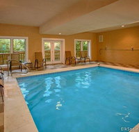 Cherokee Pool Lodge Holiday home - Accommodation Ohio