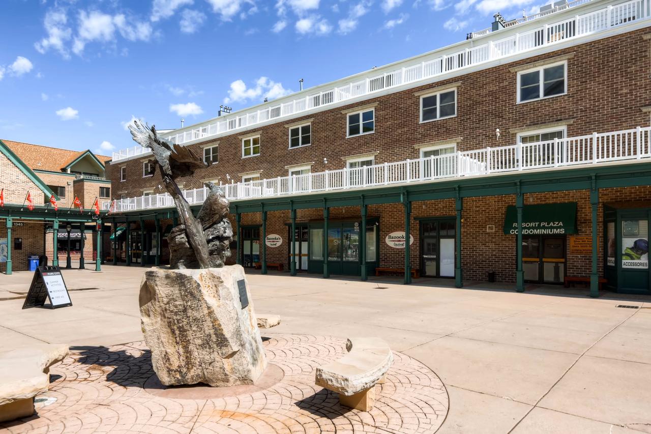 Resort Plaza - thumb 11