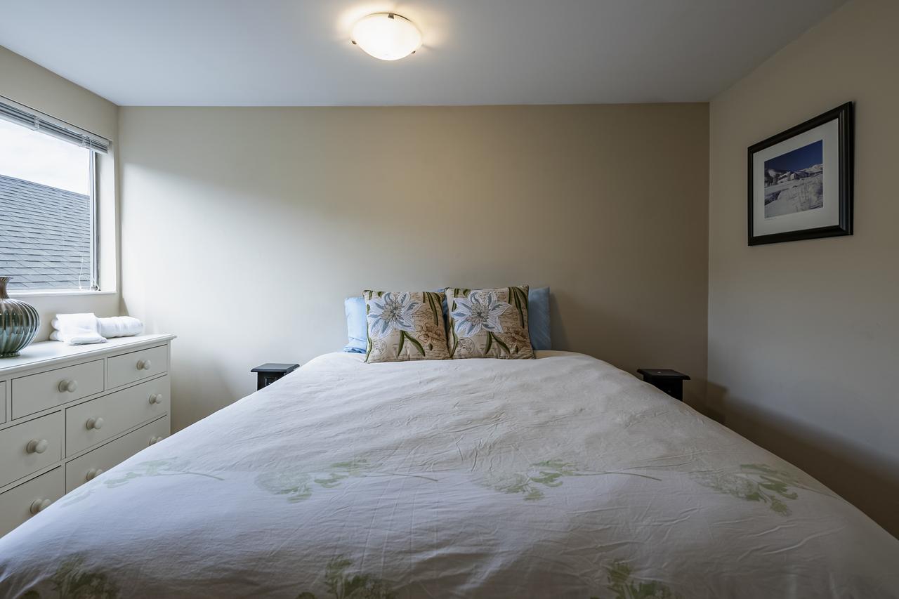 Rare Old Town Home Sleeps 15 - thumb 29
