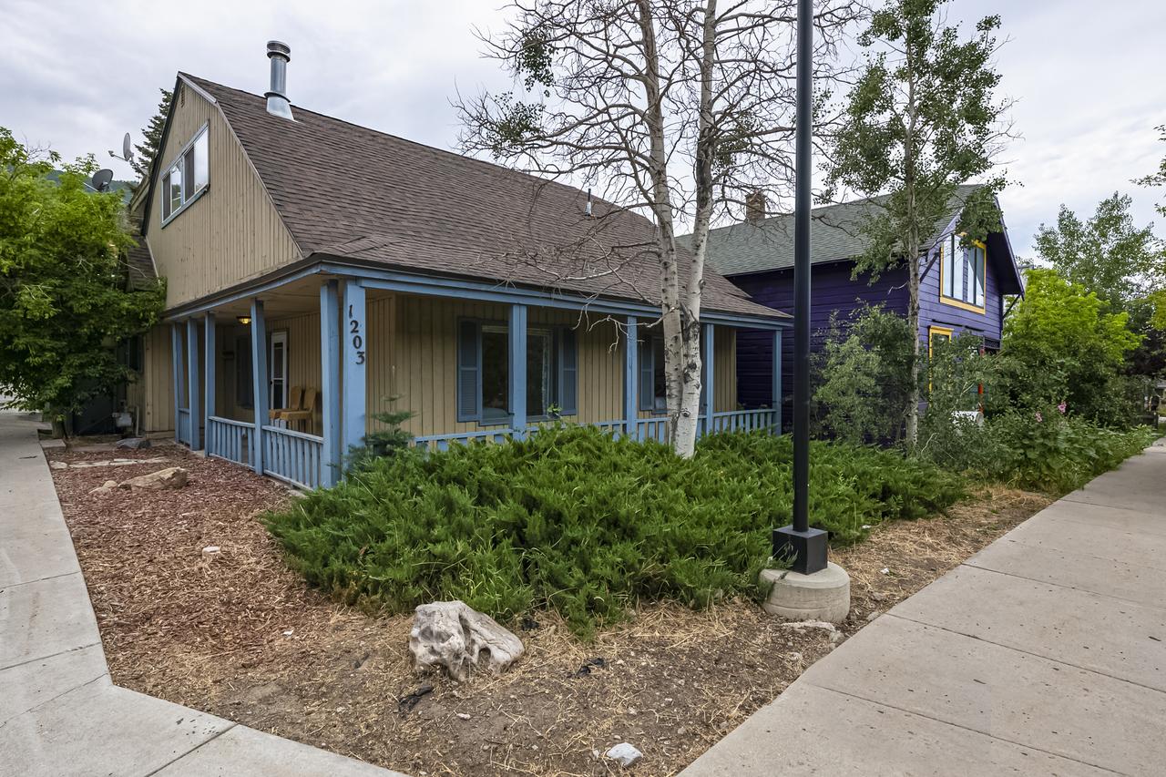 Rare Old Town Home Sleeps 15 - thumb 39