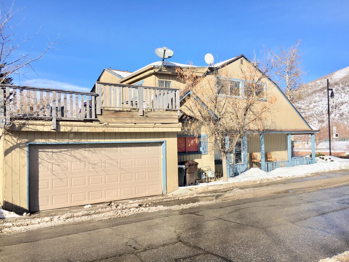 Rare Old Town Home Sleeps 15 - thumb 43