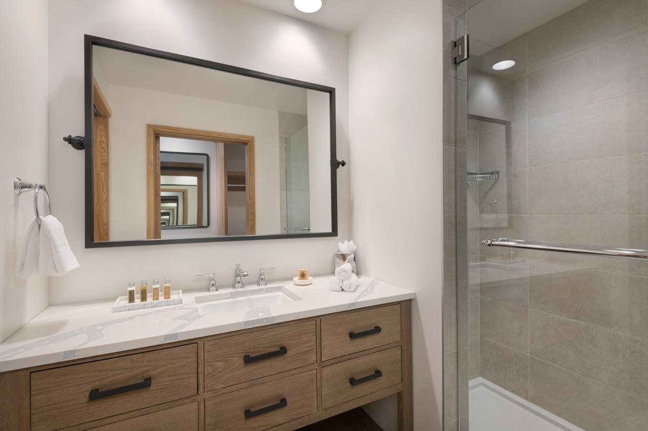 The Snowpine Lodge - thumb 1