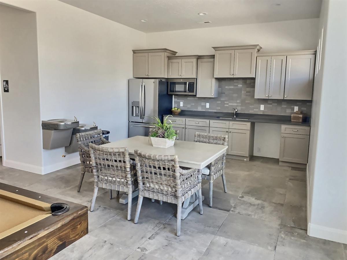 Zion Village 411 - thumb 21