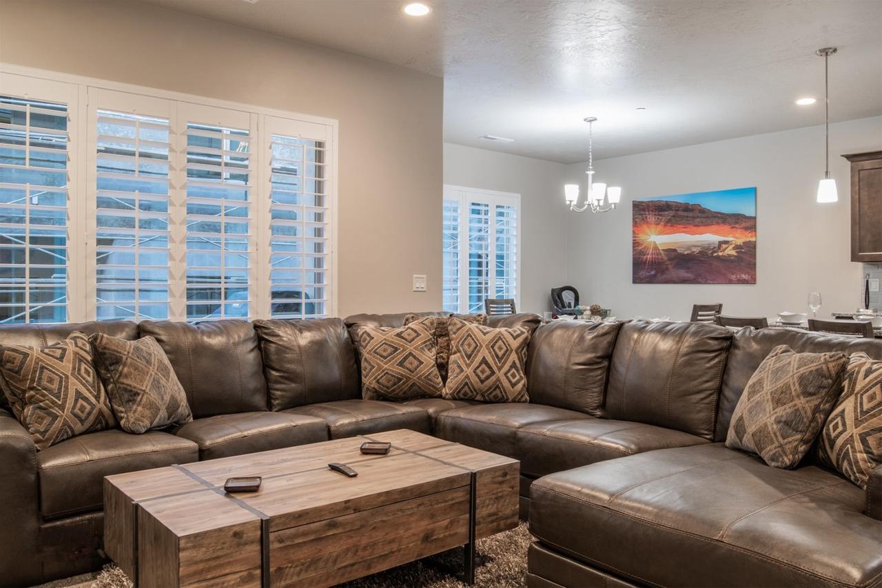 Zion Village 411 - thumb 5