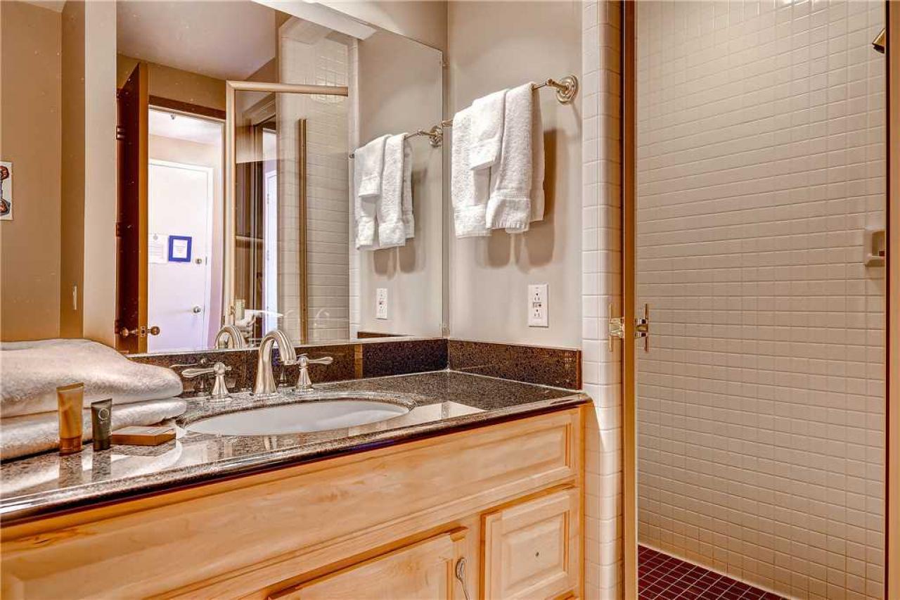 The View #4 - thumb 3